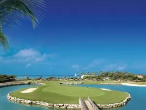 Golf Course Pent House!