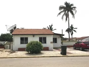 Home in a Nice Residential Area in Ponton!
