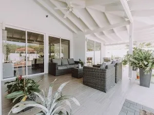Nice Villa with Apartment and a Pool in Noord Aruba!