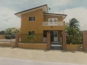 Two story 6 bedroom  / 2 kitchens @ VERANO