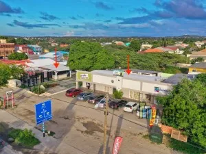 Prime Strip Mall on High-Traffic Main Road!