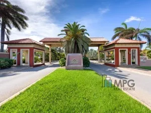 FOR RENT, 2-Bedroom, 2-Bathroom Apartment in Gold Coast