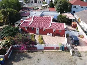 For Sale House with a Pool at Pavia 25.