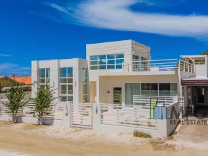 luxury Villa at Opal
